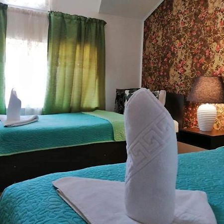 Casa Regala Ear Hotel Craiova Bagian luar foto