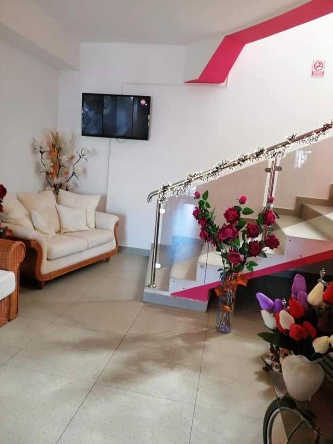 Casa Regala Ear Hotel Craiova Bagian luar foto