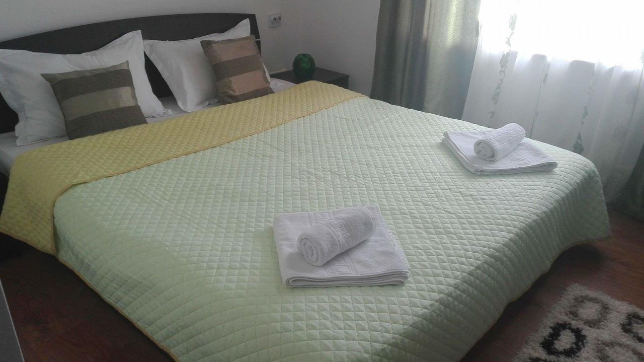 Casa Regala Ear Hotel Craiova Bagian luar foto
