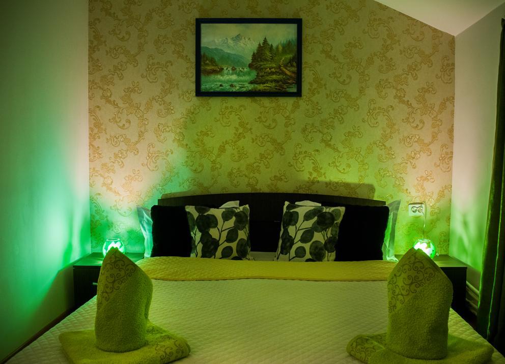 Casa Regala Ear Hotel Craiova Bagian luar foto
